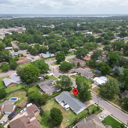Ranch Home Gem 5Br Home Sleeps 12 With Game Room Gulfport Bagian luar foto