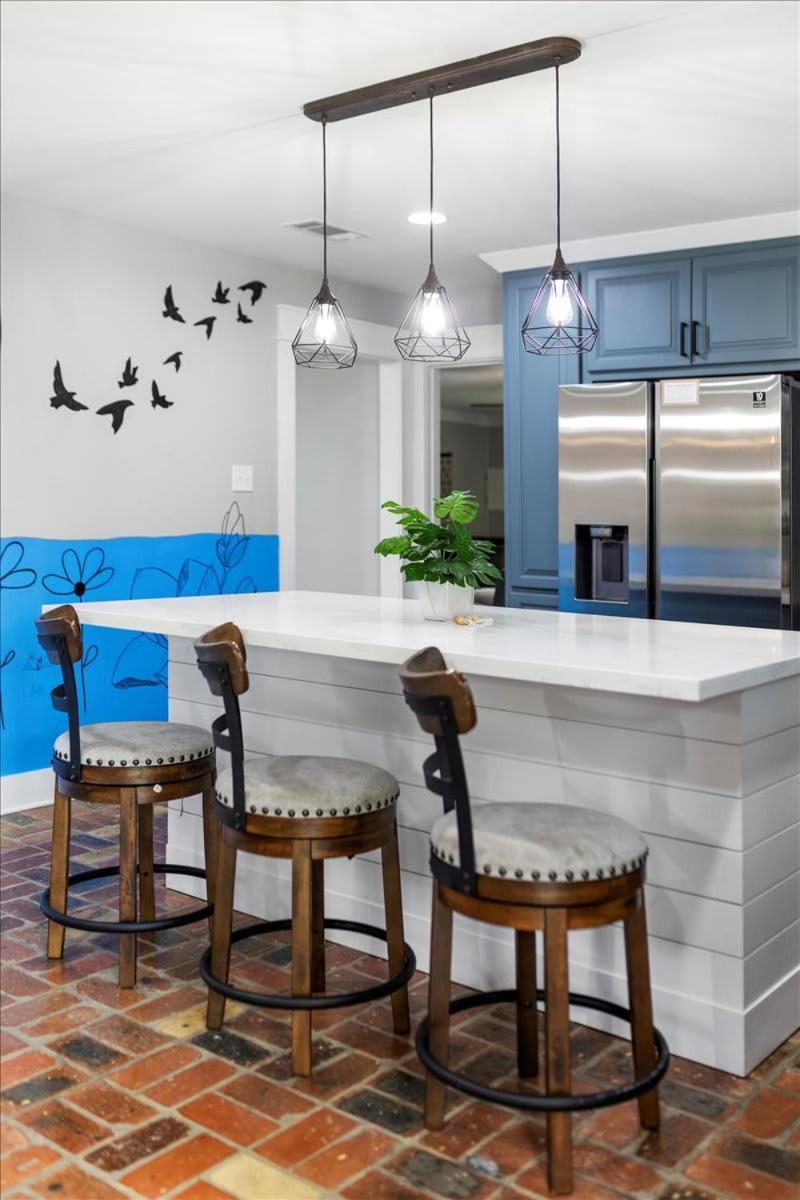 Ranch Home Gem 5Br Home Sleeps 12 With Game Room Gulfport Bagian luar foto