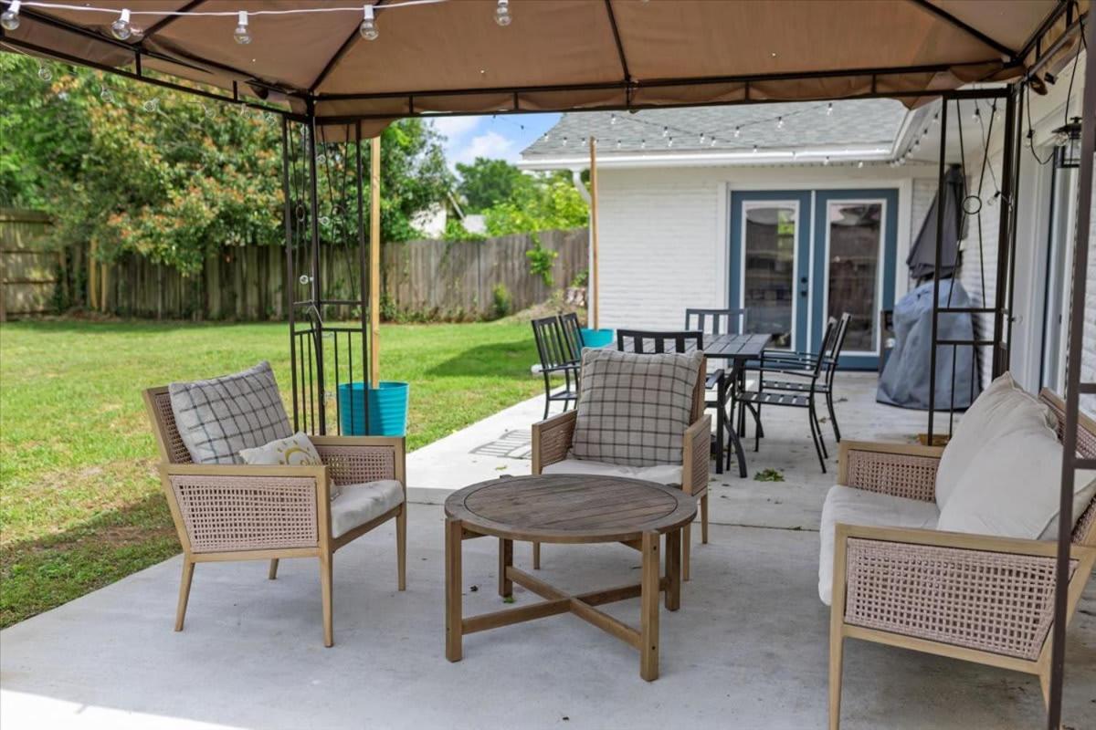 Ranch Home Gem 5Br Home Sleeps 12 With Game Room Gulfport Bagian luar foto