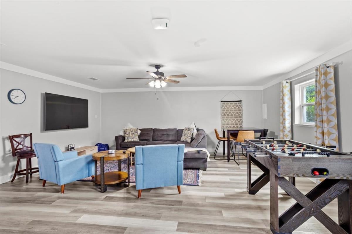 Ranch Home Gem 5Br Home Sleeps 12 With Game Room Gulfport Bagian luar foto
