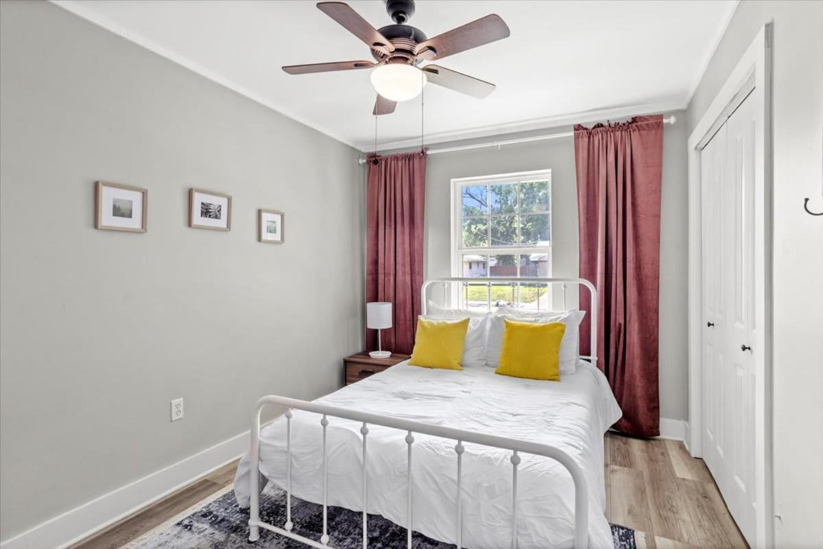 Ranch Home Gem 5Br Home Sleeps 12 With Game Room Gulfport Bagian luar foto